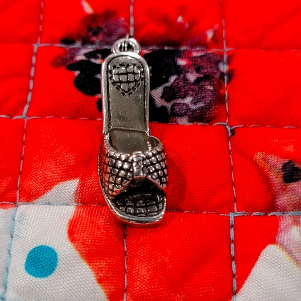 RETIRED BRIGHTON SLIP ON HIGH-HEELED SHOE CHARM